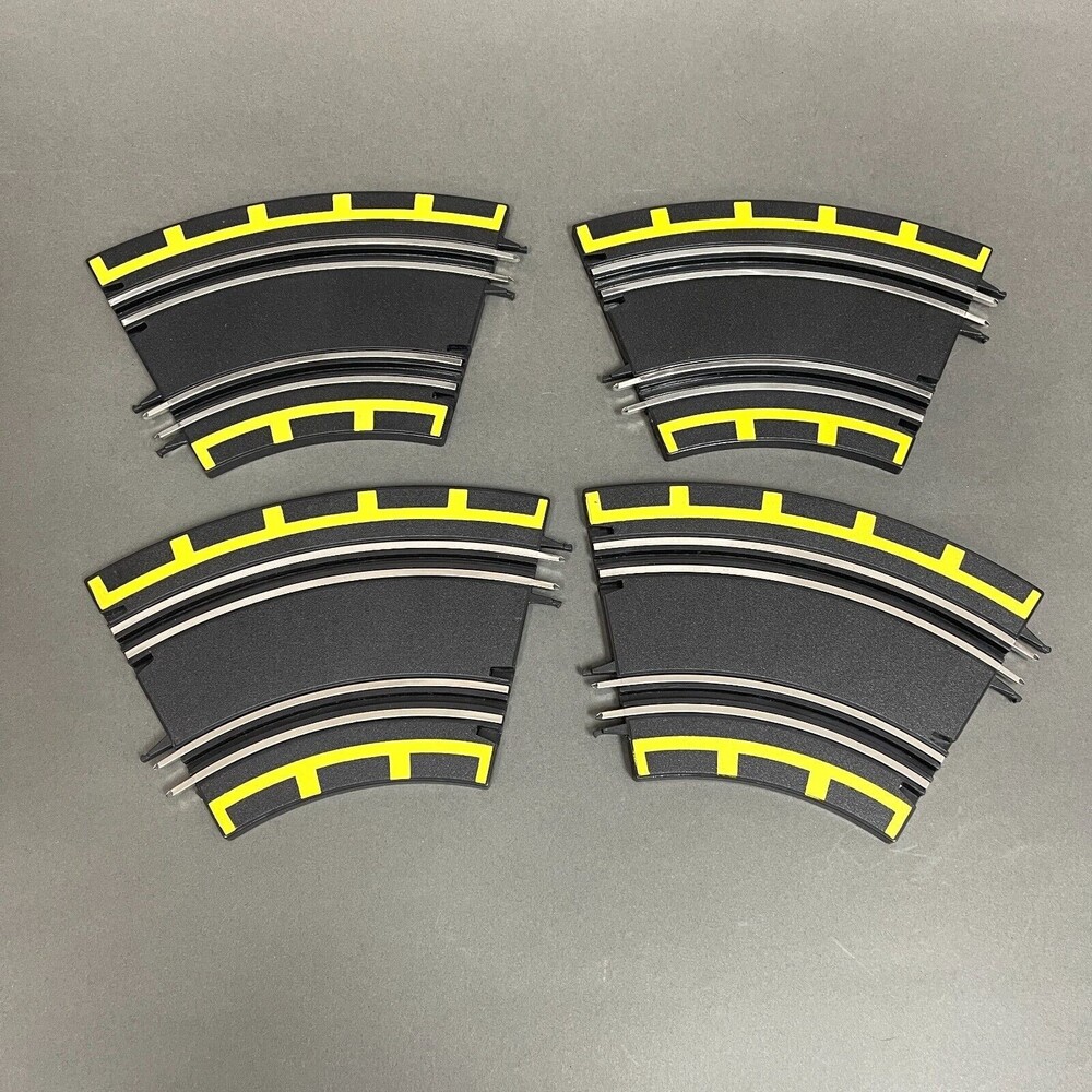Fast Lane 2015 Toys R Us Car Curved Tracks‎ Replacement Add-on Parts Lot of 4